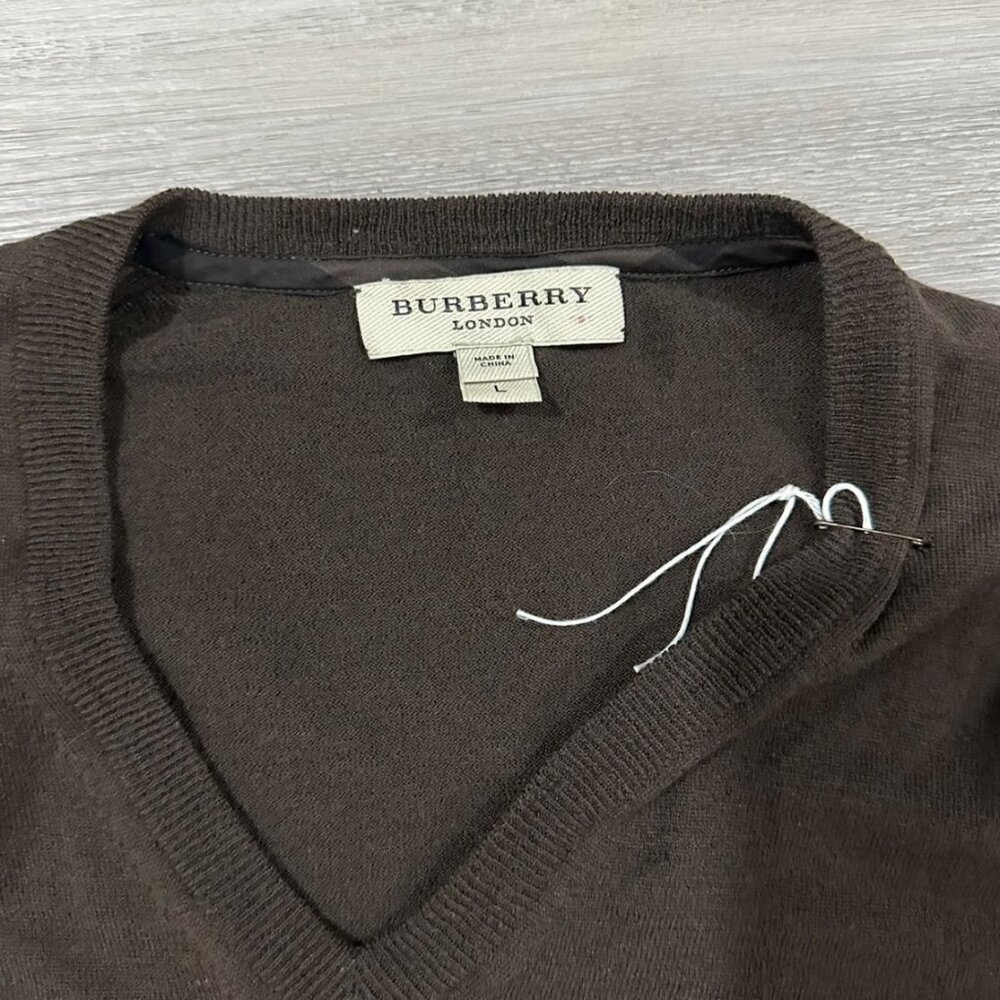 Burberry Men Brown Wool V-neck Pullover Sweater Size Large - Picture 3 of 4